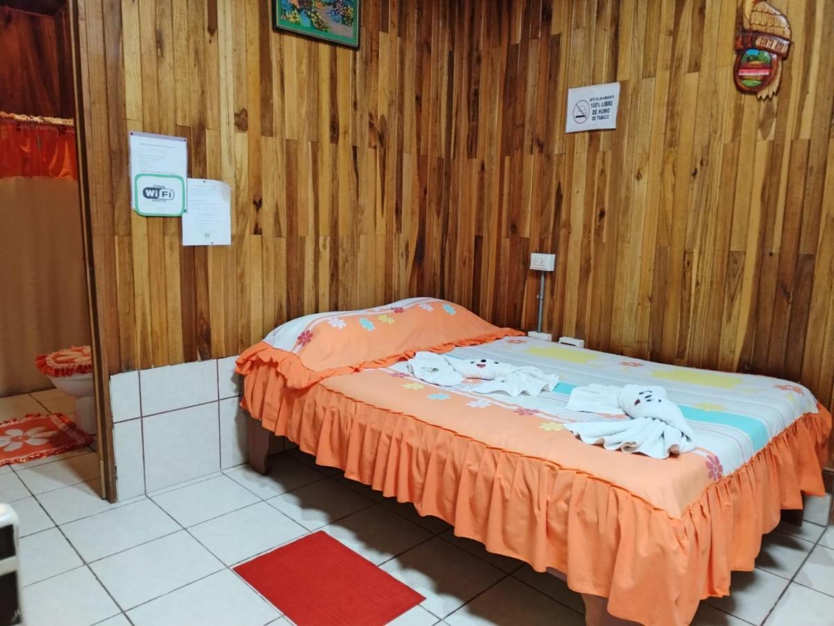 Pension Y Cabinas Colibri B&B Costa Rica Monteverde 外观 照片