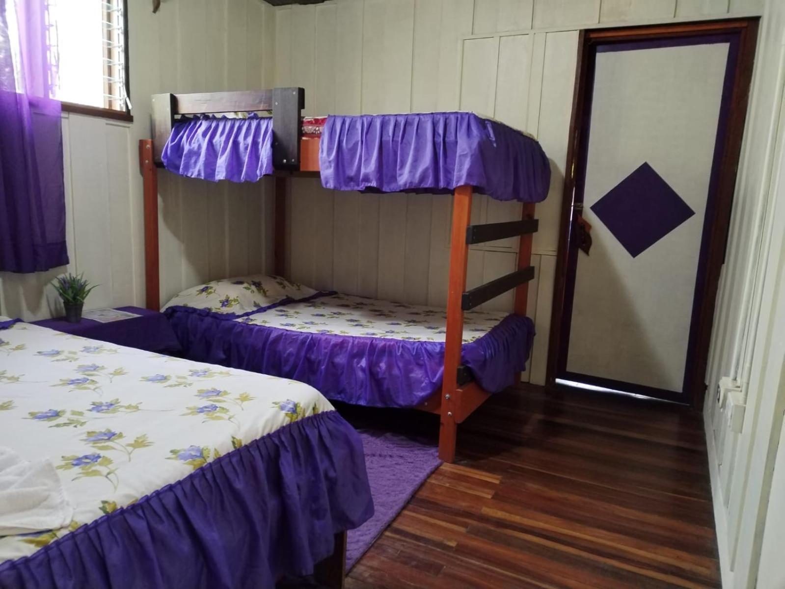 Pension Y Cabinas Colibri B&B Costa Rica Monteverde 外观 照片